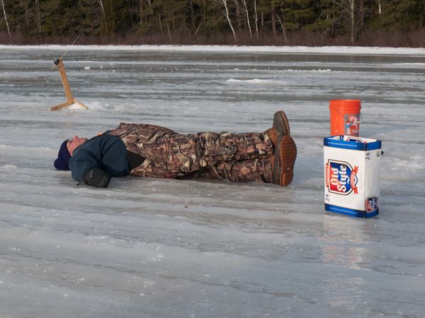 2 Jamokes - Ice Fishing